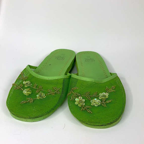 Green Slippers | Size 11 - Picture 3 of 7